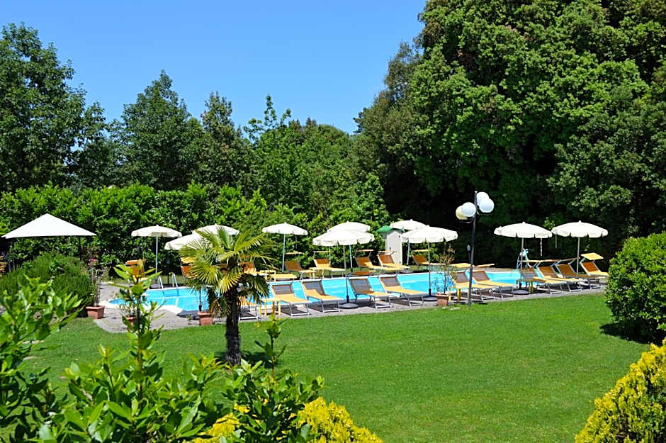 Hotel Monti