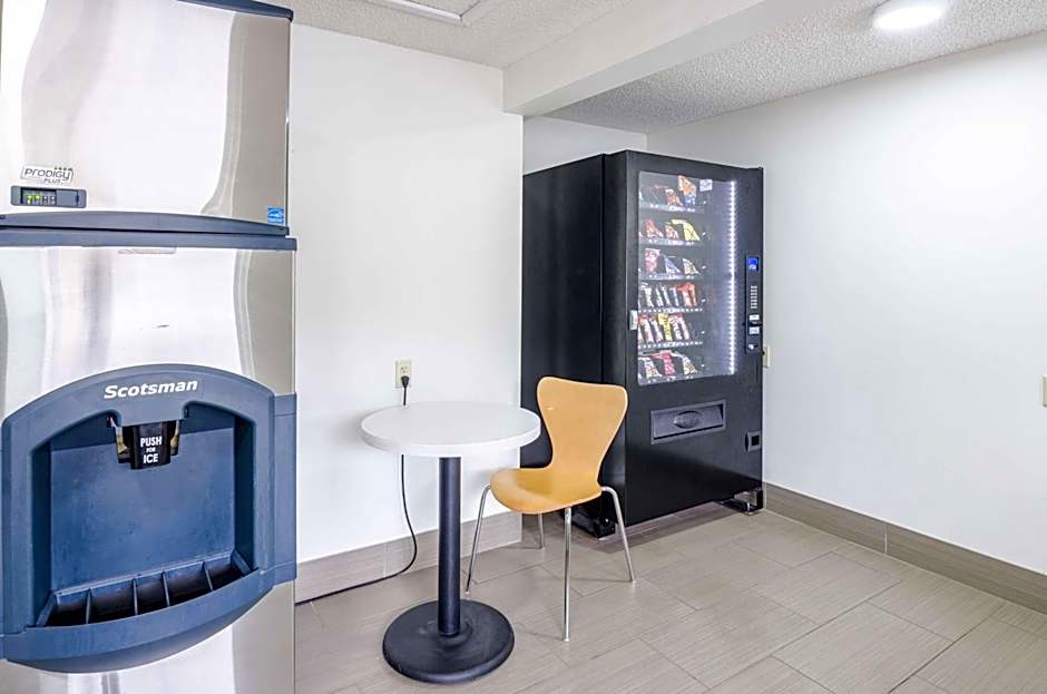 Motel 6-Troutville, VA