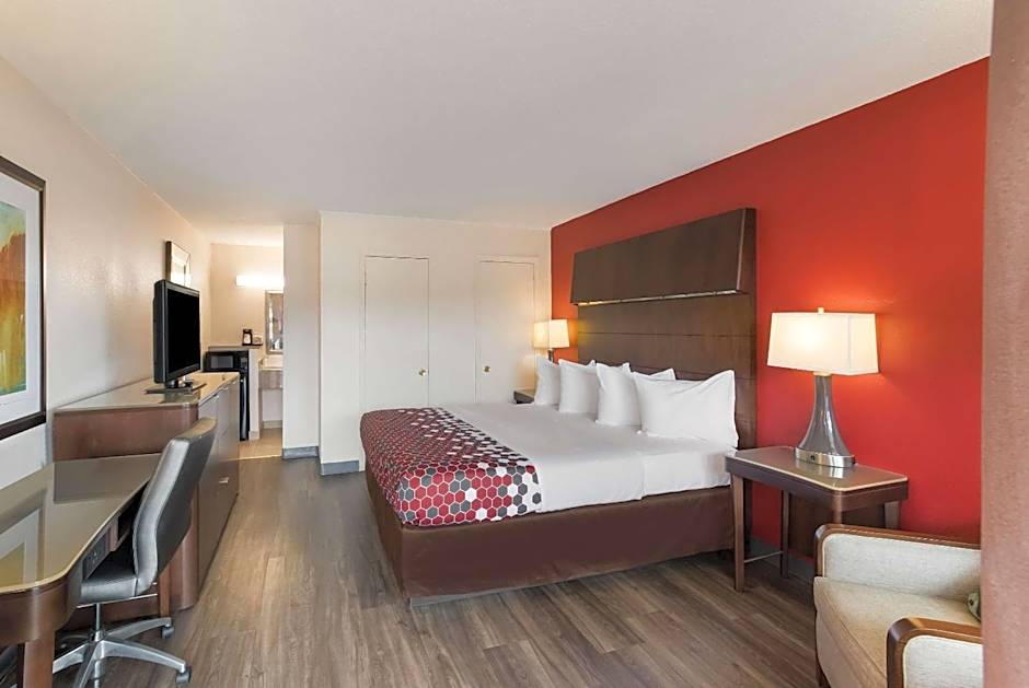 Econo Lodge Washington NC North