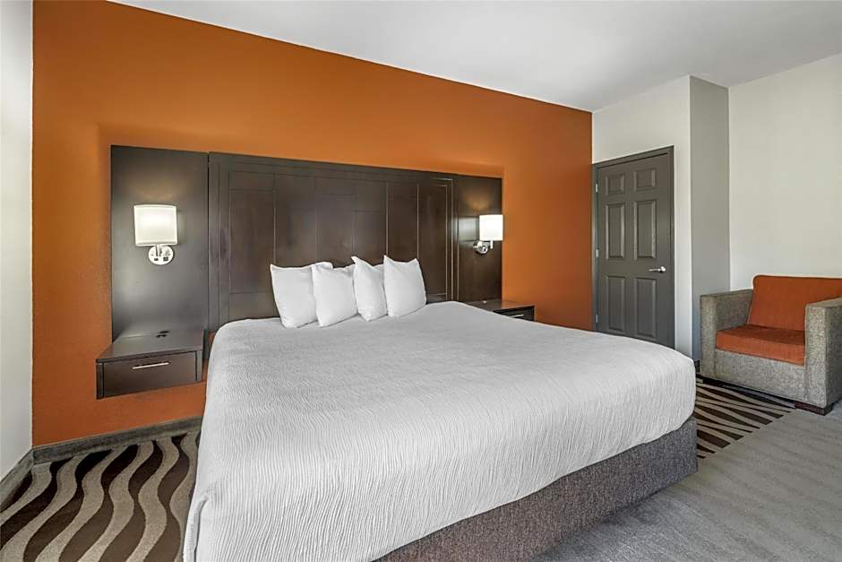 Best Western Plus Lee's Summit Hotel & Suites