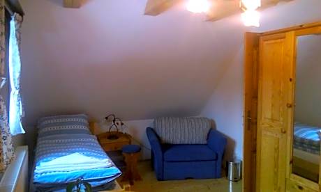 Triple Room with Private Bathroom