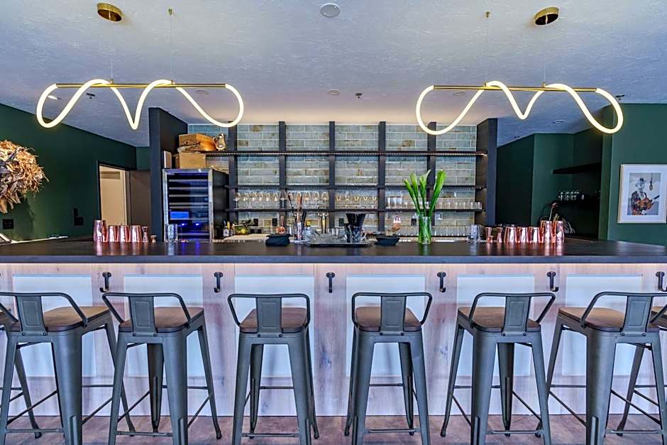 The Scout INN