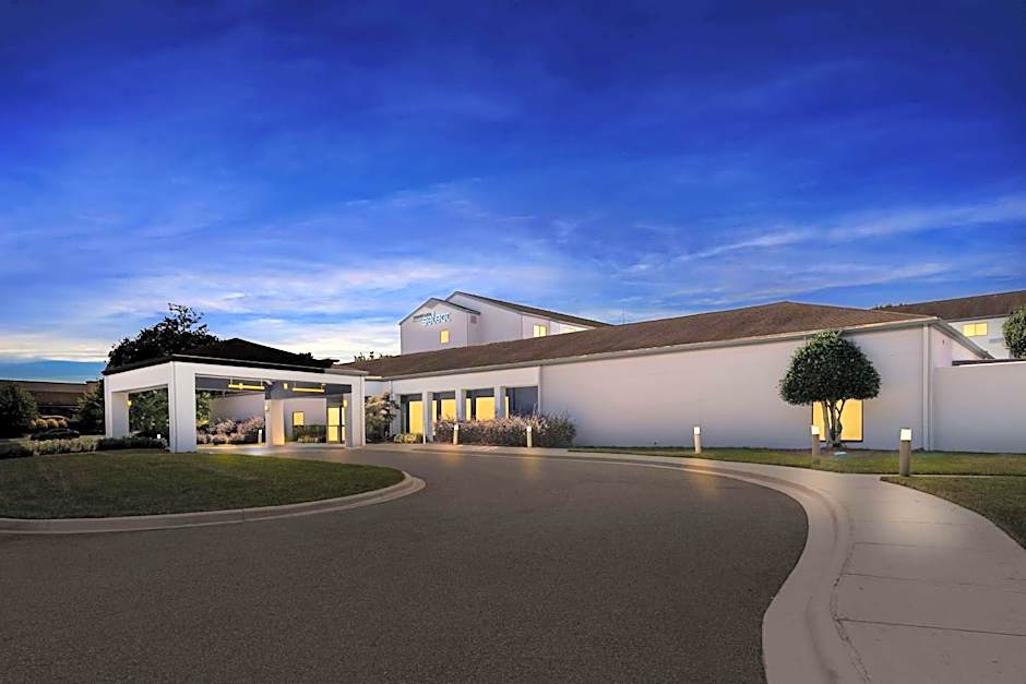 Sonesta Select Charlotte University Research Park