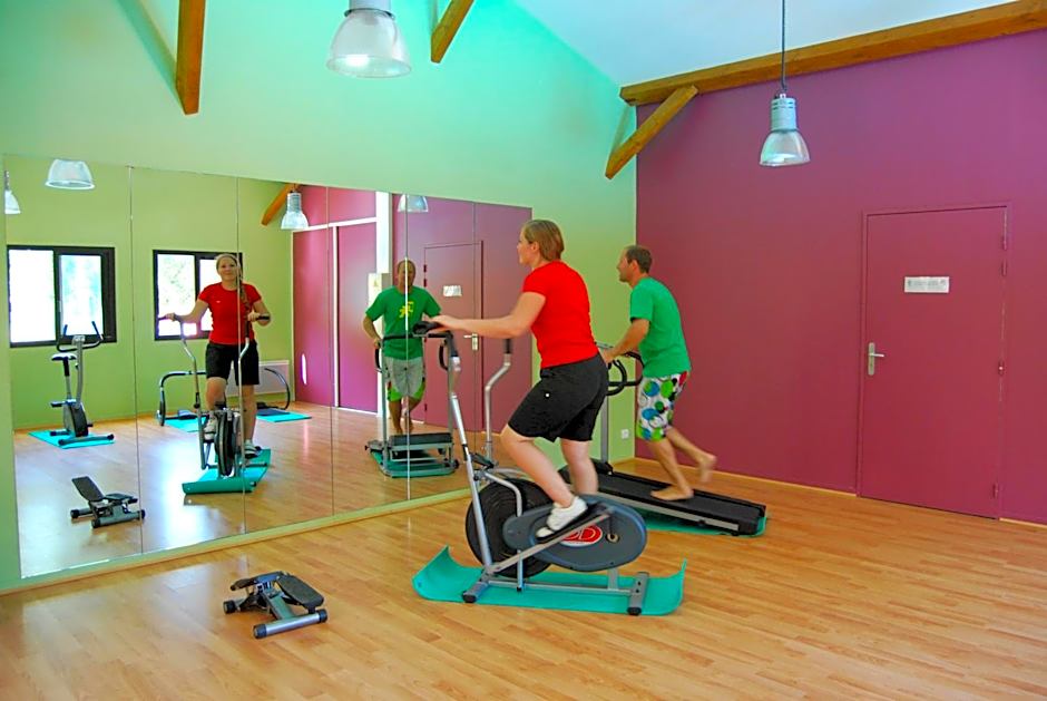 Lagrange Grand Bleu Vacances - Residence Les Ségalières