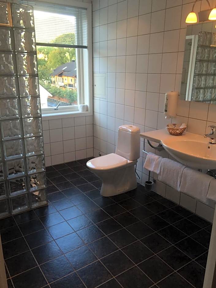 Nordfjord Hotell - Bryggen