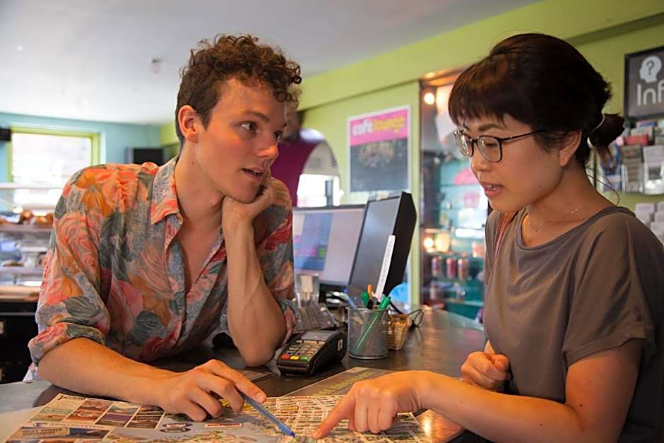 Ocean Island Inn | Backpackers | Suites