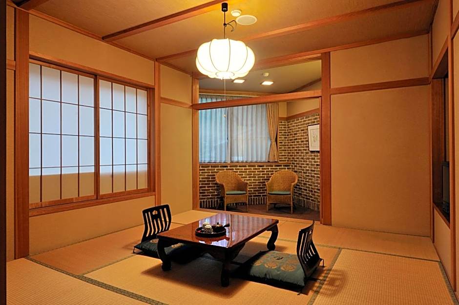 Hakuba Onsen Ryokan Shirouma-so