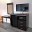 Manhattan Inn & Suites