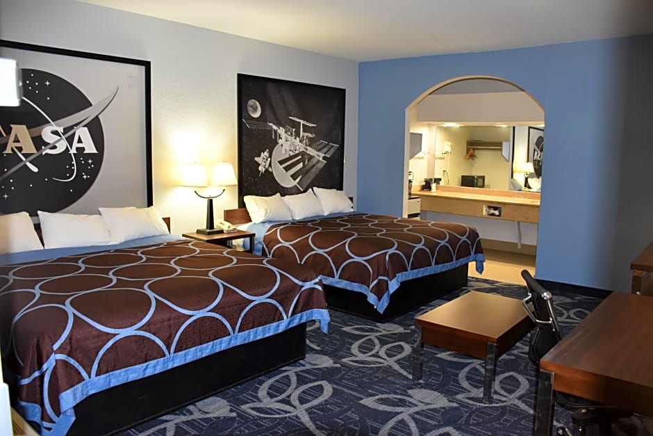 Super 8 by Wyndham Houston Hobby Airport South