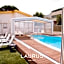 Laurus Hotel