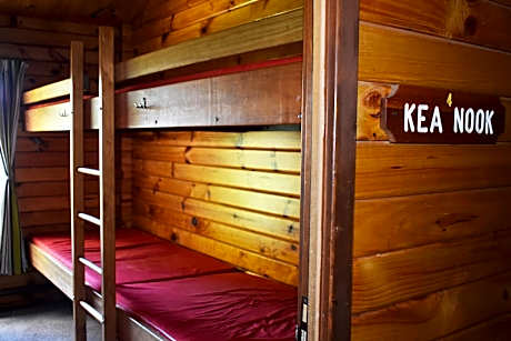 Bed in 6-Bed Mixed Dormitory Room