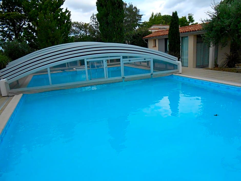 chambre hôte avec piscine - La Vialatte