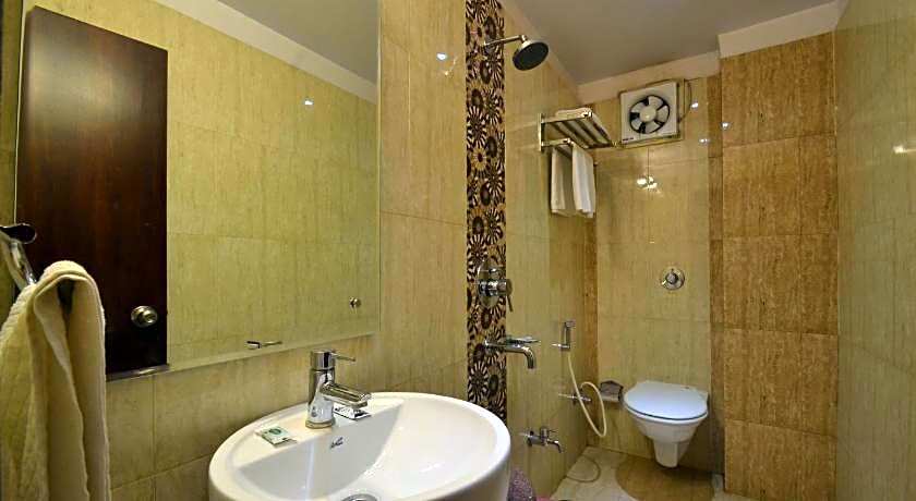 Hotel Central Residency