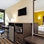 Baymont by Wyndham Queensbury/Lake George