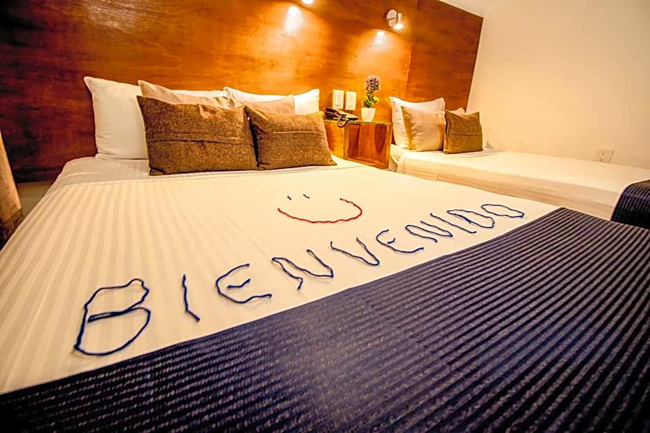 Hotel del Carmen, en el Centro- DESAYUNO Incluido !