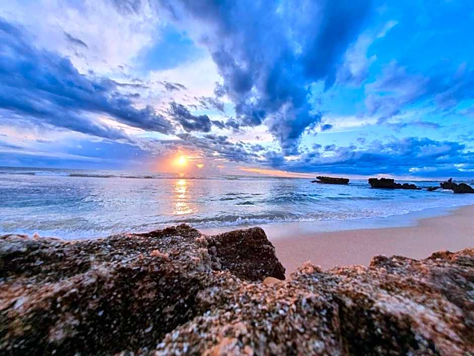 Coastal Oceanview 2bedrm 2bath Pool & Slide!