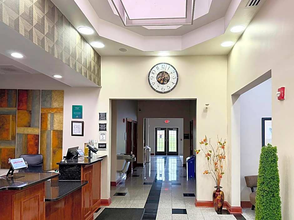 Quality Inn & Suites Greenville I-65