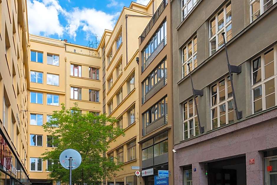 City Leaf Apartments