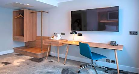 1 Double Bed Non-Smoking Standard Room