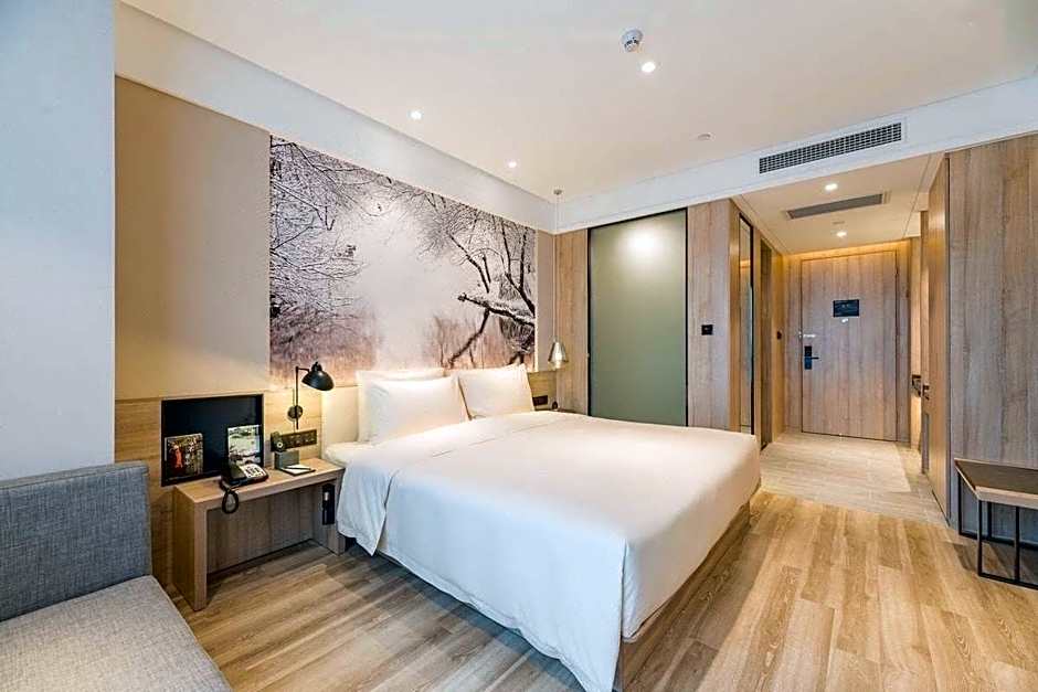 Atour Hotel Hefei Wangjiang Xi Road 1912 Block