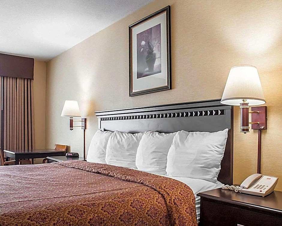Econo Lodge Elmira