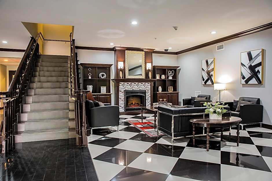 Evangeline Downs Hotel, Ascend Hotel Collection