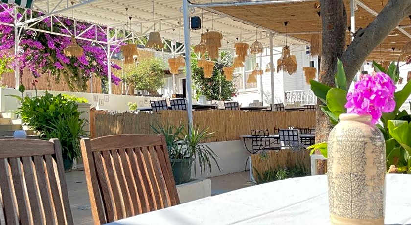 IKIGAI VILLA RIFAT HOTEL