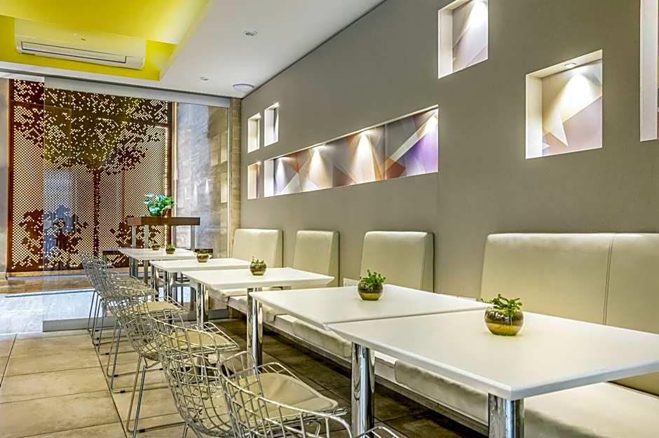 Up Recoleta Hotel