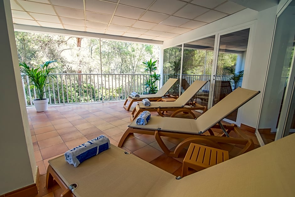 Azuline Hotel Bahamas