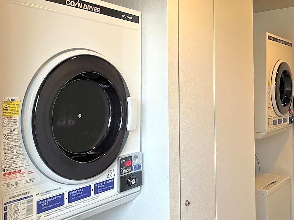 Capsule Hotel Suzumoriya 