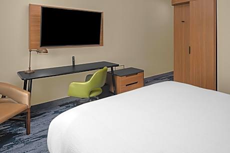King Room - Hearing Accessible