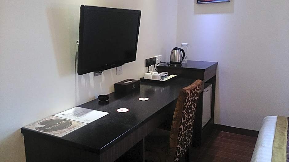 Hotel & Apartment Ambassador 3