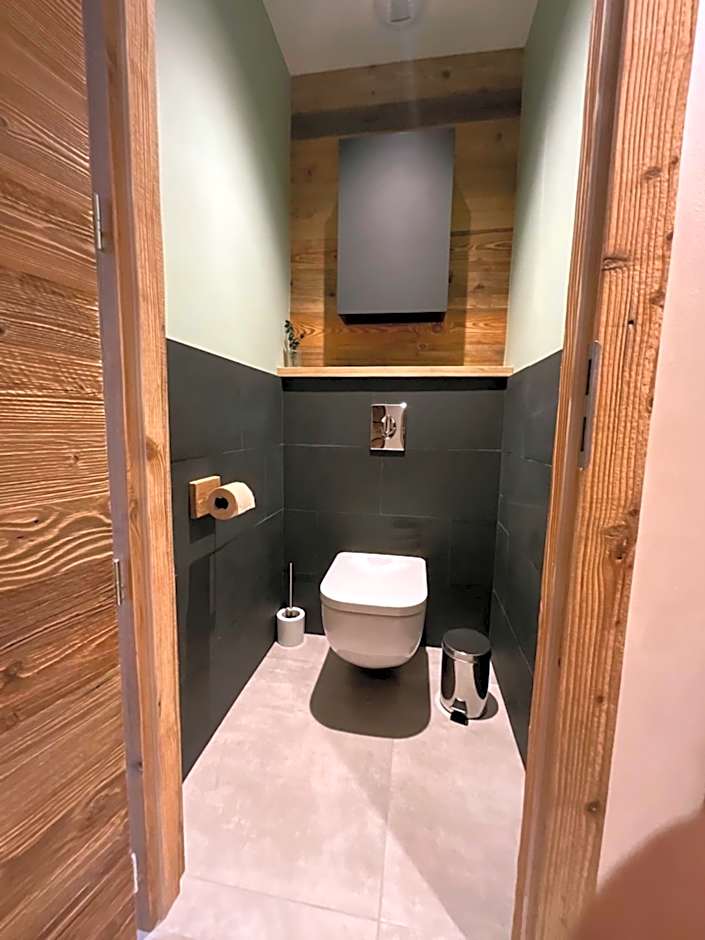 Gite Roche Des Ducs avec Piscine toute l'année, Spa, Sauna, Hammam