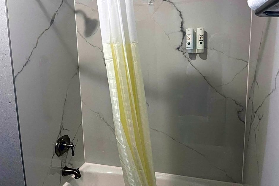 Quality Suites