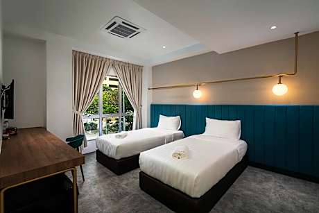 Deluxe Twin Room