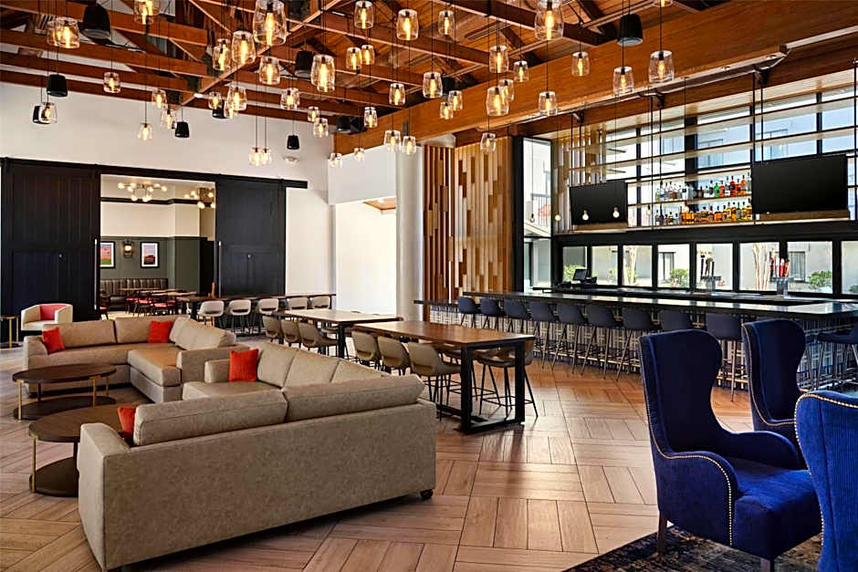 DoubleTree by Hilton Gainesville