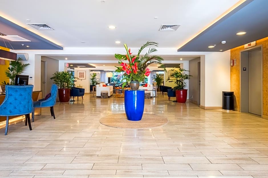 VIVE Hotel Waikiki