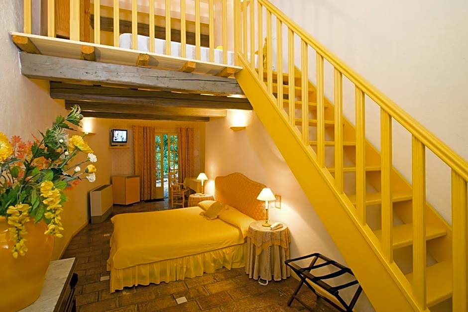 L'Enclos des Lauriers Roses