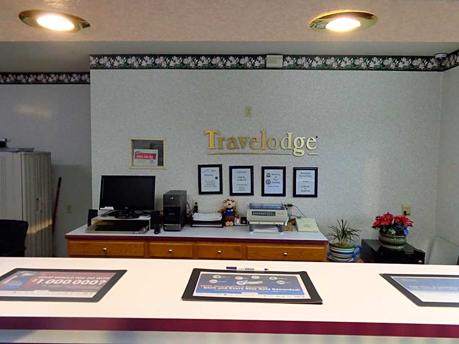 Travelodge by Wyndham Ridgeway Martinsville Area