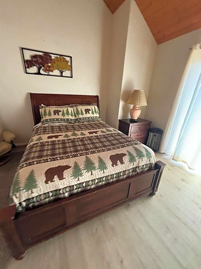 Sequoia River Front Cabins