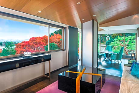 SUIRAN, 1 Bedroom Presidential Suite, 1 King, Mountain view