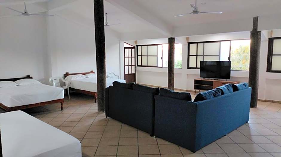 Don Luis Hostal - Sucursal Galeana - Tecolutla