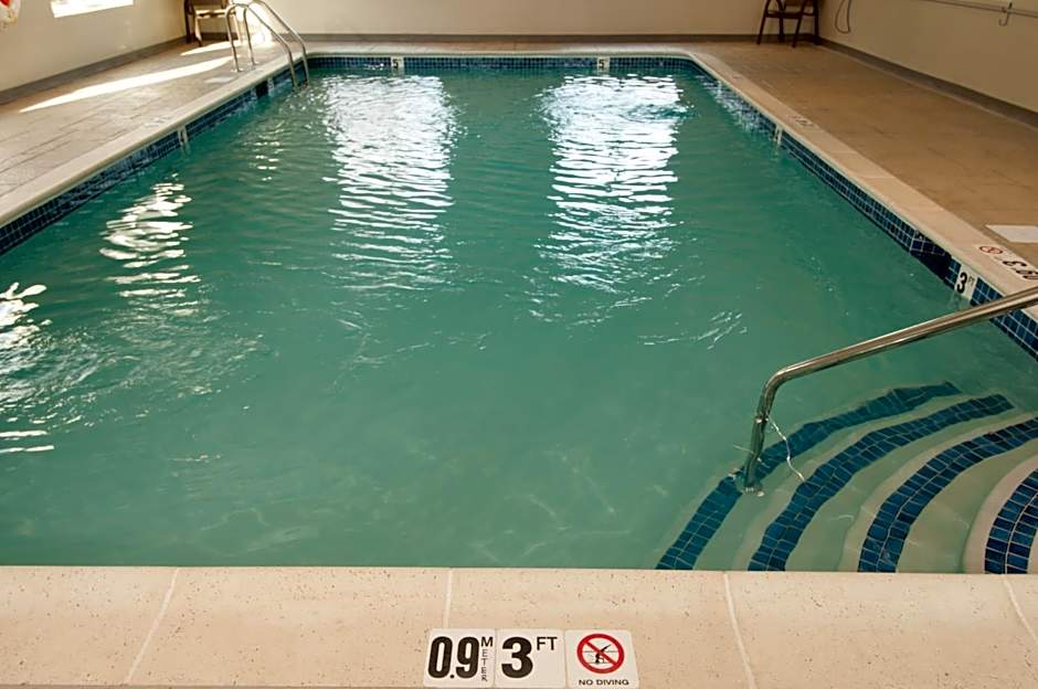 Holiday Inn Express Vernon-Manchester By IHG