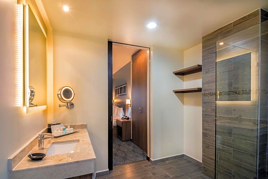 Hampton Inn & Suites by Hilton Salamanca Bajio