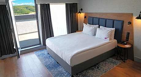 Ramada Encore by Wyndham Istanbul Arnavutkoy