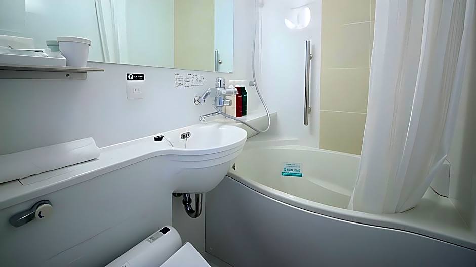 Apa Hotel Shimbashi-Toranomon