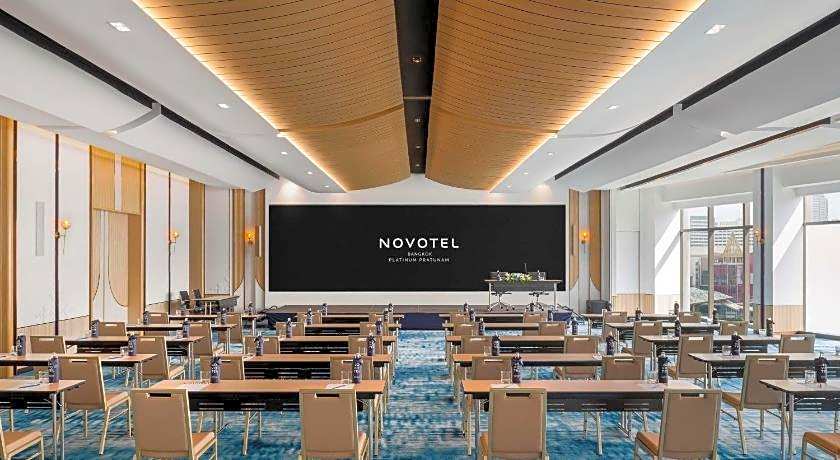 Novotel Bangkok Platinum Hotel