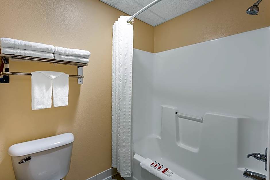 Super 8 by Wyndham Iowa Falls