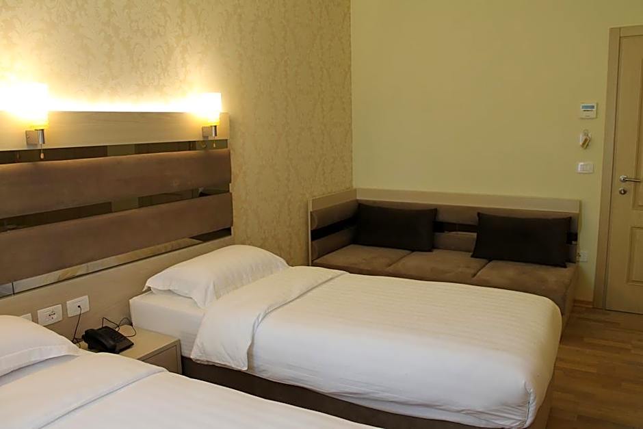 City Hotel Tirana