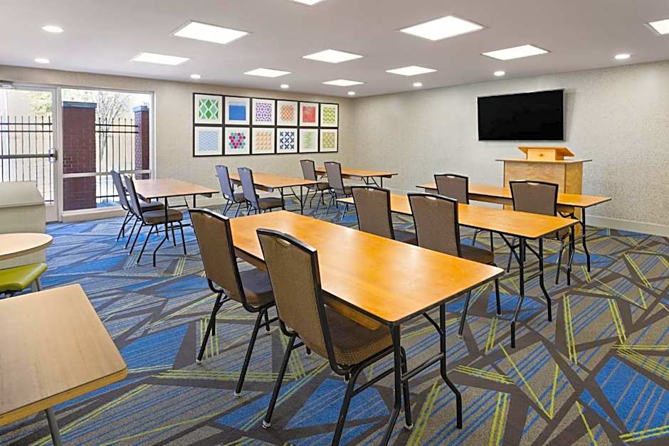 Holiday Inn Express Augusta Downtown By IHG